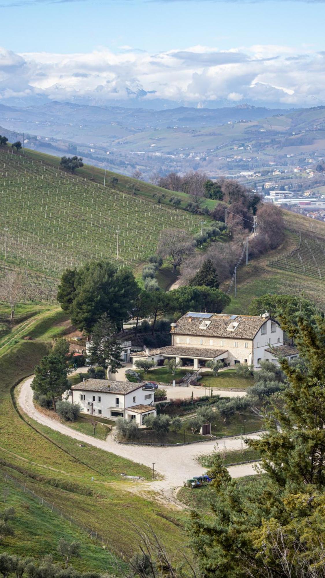 Colle Serrano Relais & Spa Ripatransone Esterno foto